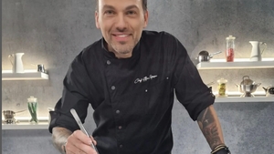 Câte clase și ce studii are Ștefan Popescu, juratul de la Chefi la cuțite. Care este meseria lui de bază, de fapt