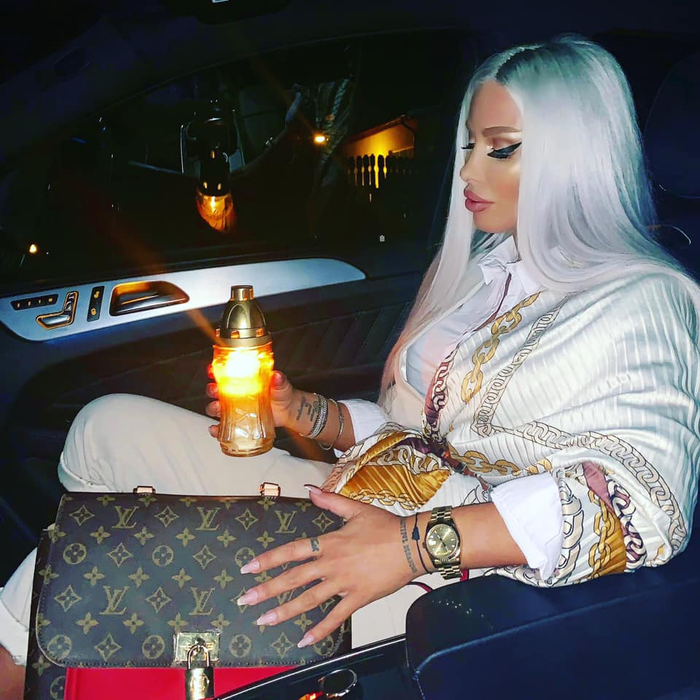 Prea mulată! Cum a putut să apară îmbrăcată Loredana Chivu într-o sală de fitness din Fundeni
