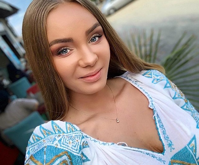 Bat clopote de nuntă în showbiz! Maria Constantin are un nou iubit și se gândește la măritiș: ”Îmi doresc o căsătorie până la adânci bătrâneți”