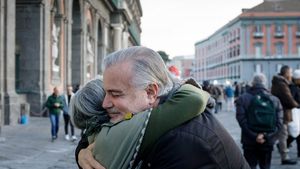 Se schimbă intervalele orare pentru românii +65 ani. Președintele Iohannis a anunțat: "Începând de astăzi"