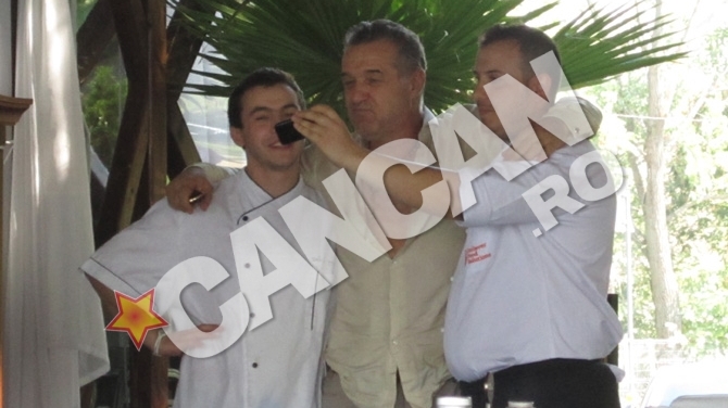 Inainte de victoria cu 5-1 in fata "sepcilor rosii", Becali s-a relaxat la restaurantul lui Mitica Dragomir   Gigi a dat la 5 ospatari cate 100 de euro, Steaua a dat 5 cu U Cluj!