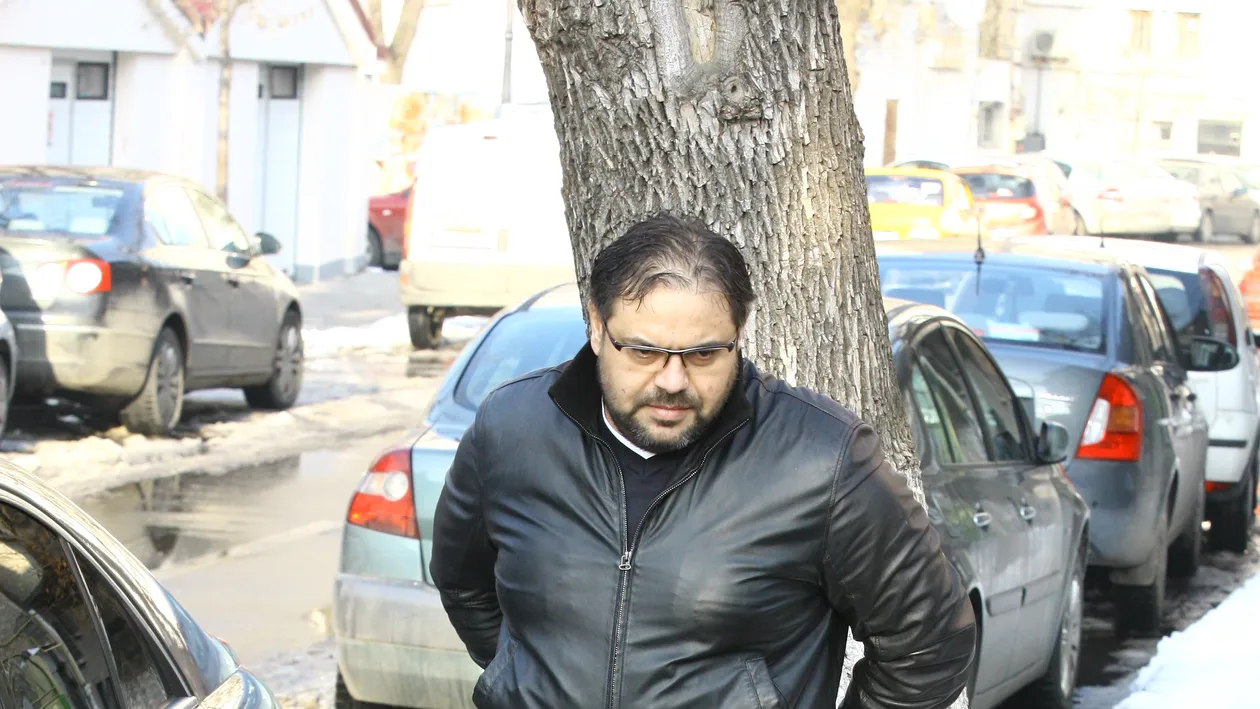 Paguba de 30.000 de euro pentru baiatul lui “Eminescu al lautarilor”. Vasile Namol a fost jefuit! Afla ce i-au furat infractorii