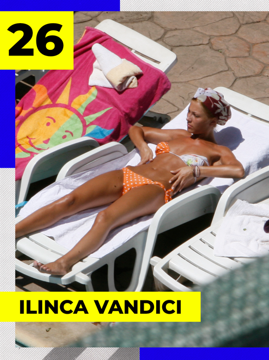 Parada bombelor sexy fără sutien. Divele din România și-au dezgolit nurii pentru bronzul perfect, sub privirile pofticioase ale bărbaților de pe plajă!