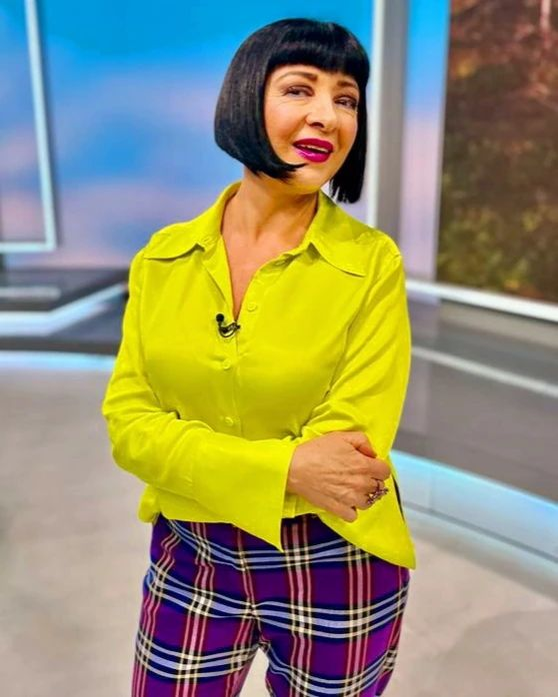 Neti Sandu: "Deci când zic cum se înțelege Taurul cu Capricornul,  eu ce aflu? Soarele din Taur și soarele din Capricorn, dar fiecare are încă nouă planete care se asortează sau se bat cap în cap!" (Foto: Instagram)