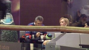Gabi Firea si sotul ei s-au indulcit la mall!