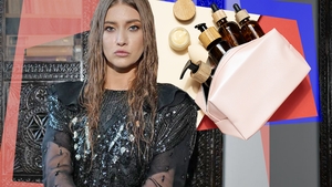 Iulia Albu pune tunurile pe vedetele care fac reclamă clinicilor și produselor dubioase. "Ar promova orice pentru trei covrigi uscați"