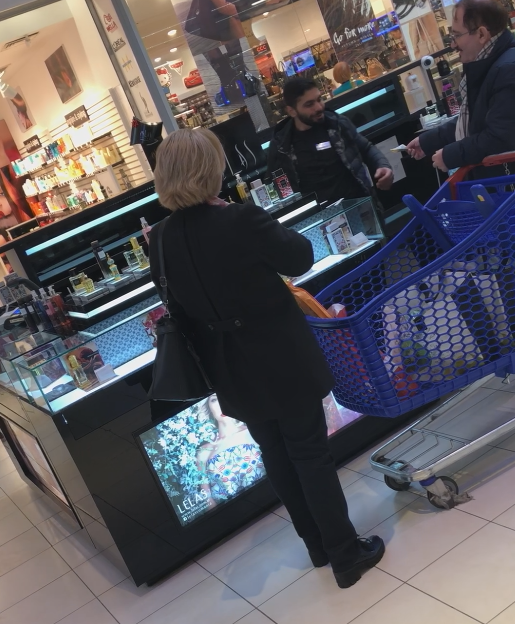 Cornel Palade nu se uită la bani când iese cu soţia la cumpărături