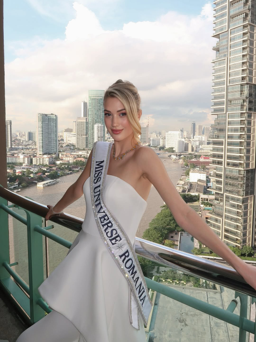 Cătălina Jacob reprezintă România în cadrul Miss Universe 2025