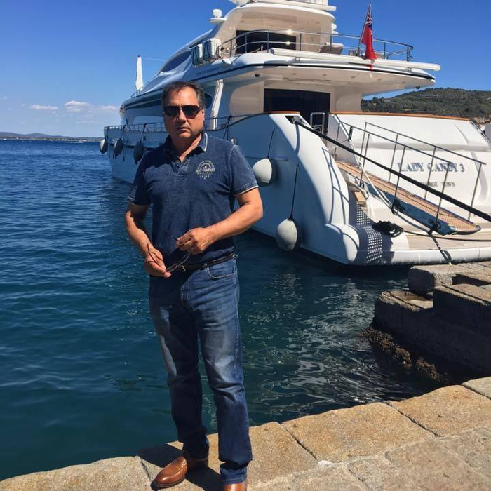 Nota de plată uriașă a unui politician a devenit virală! Ce a consumat de 43 € la o cafenea în Italia
