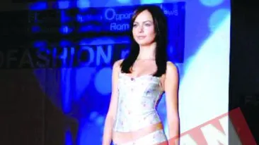 Miss Tourism chiuleste de la ore