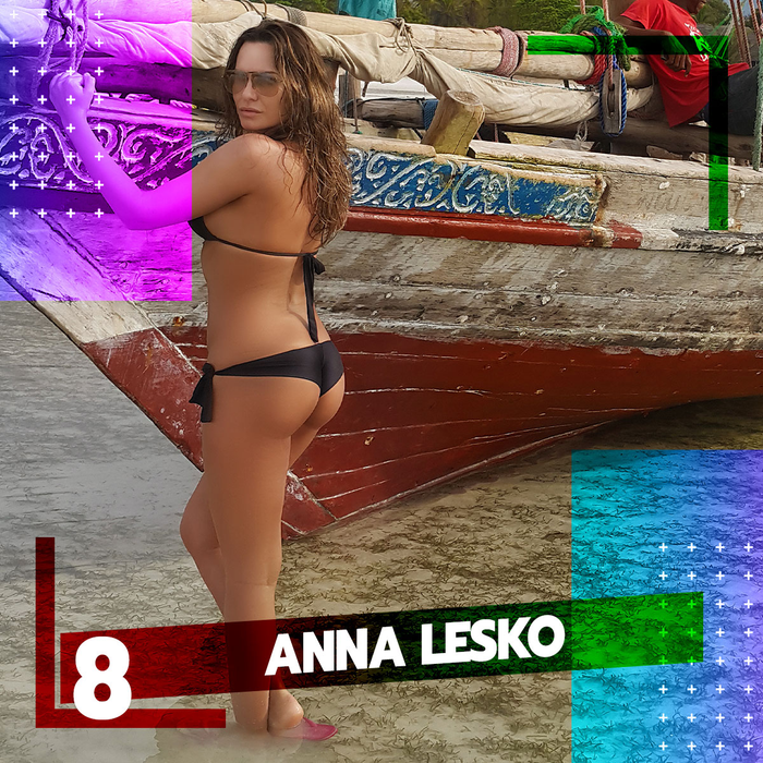 Top 30 sexy-vedete umede la plajă. Ce locuri ocupă Daniela Crudu, Flavia Mihășan și Mădălina Ghenea în cel mai senzual clasament