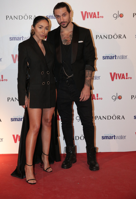 Ruby, fără lenjerie intimă la petrecerea de azi-noapte! Toți și-au dat coate când au văzut-o