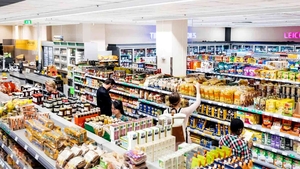 Un bărbat din Craiova a văzut bonul fiscal de la supermarket și a descoperit cum a fost înșelat de produsul de la raft. Ce diferență de preț există
