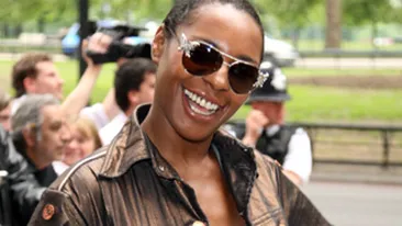 Sonique s-a vindecat de cancer mamar!