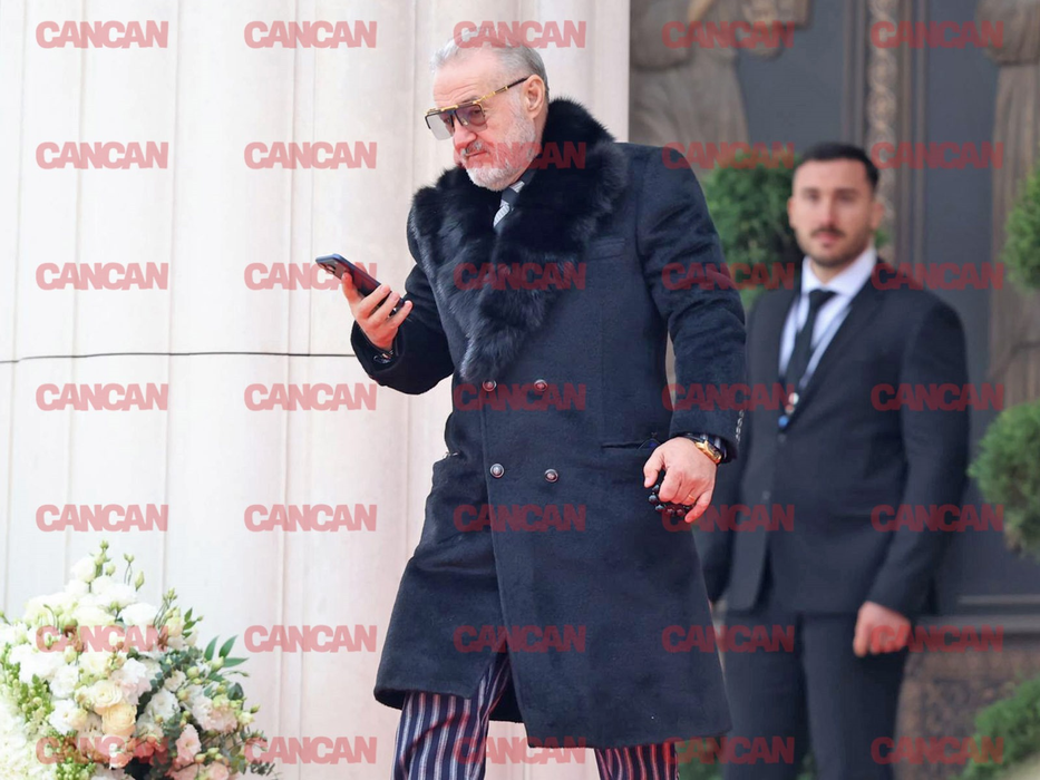 Gigi Becali la inaugurarea Catedralei Neamului din București.