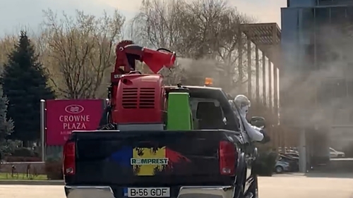 Primăria Sectorului 1 dezinfectează străzile cu un virucid folosit în Wuhan și Italia împotriva coronavirusului