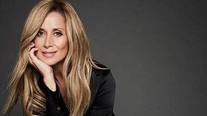Lara Fabian o să fie dată în judecată de organizatorii concertului de la București