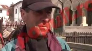 Ce reprezinta femeia pentru barbatii de la tara! "Un lucru de pret pentru... spalat rufe, calcat, o mancare ceva! - Video supertare de la tara