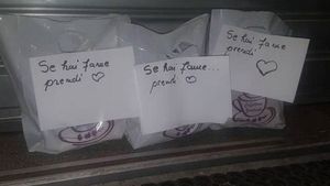 Ce mesaj a afișat o româncă din Italia în vitrina barului al cărei patroană este