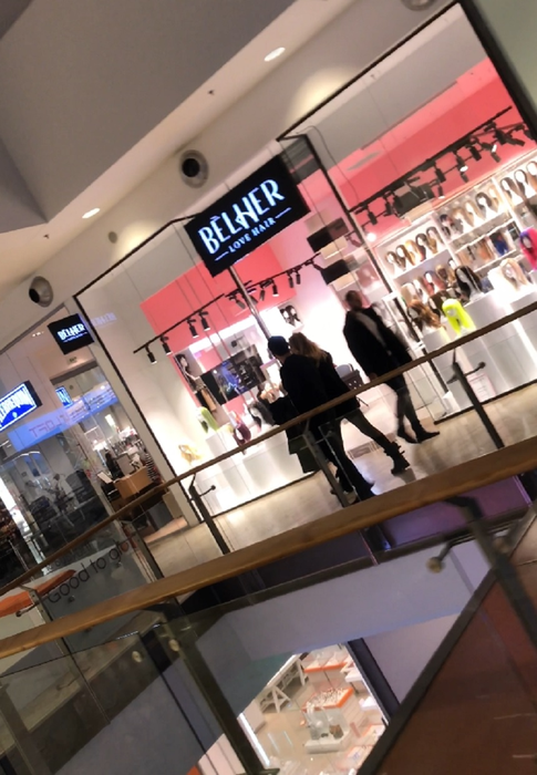 Cristi Borcea și Valentina Pelinel în mall