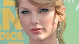 Taylor Swift nu se multumeste cu putin! Afla cati copii vrea sa faca vedeta!