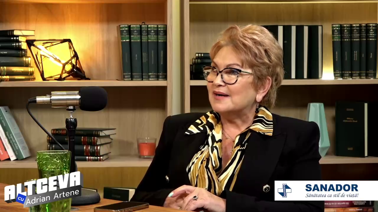 Podcastul integral, în care este invitată soprana Bianca Ionescu, este disponibil pe canalul de YouTube "Altceva cu Adrian Artene" (Foto: captură video)