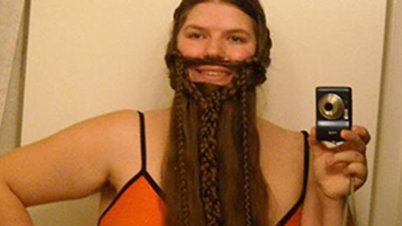 Femeile cu barba fac prapad pe Facebook! Cum reusesc domnisoarele BARBOASE sa adune mii de LIKE-uri instant!