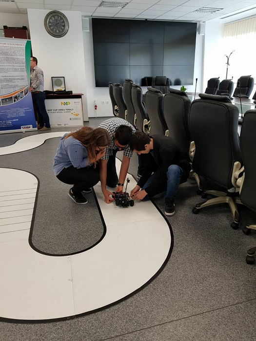 Studenții craioveni își pun la punct invenția