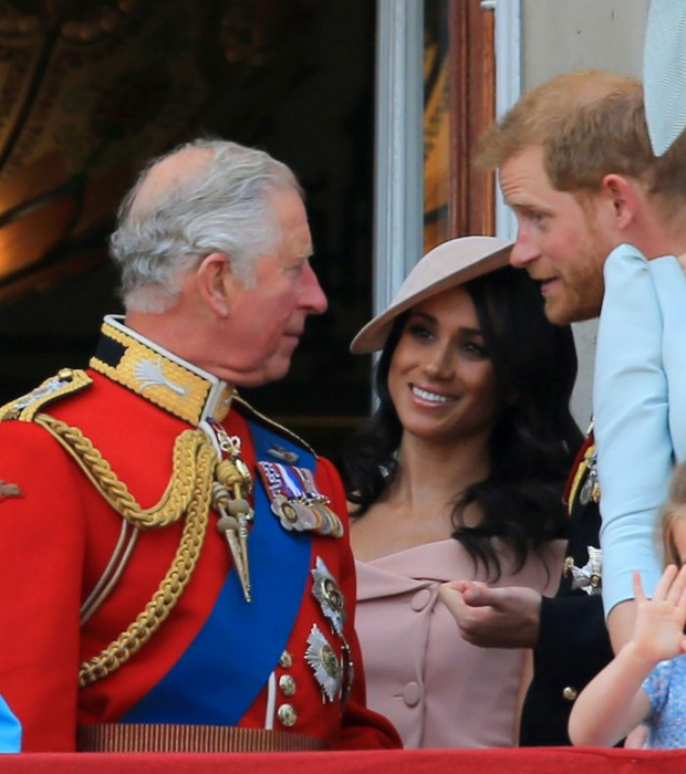 Meghan Markle a dat-o în bară la prima apariție la Buckingham!