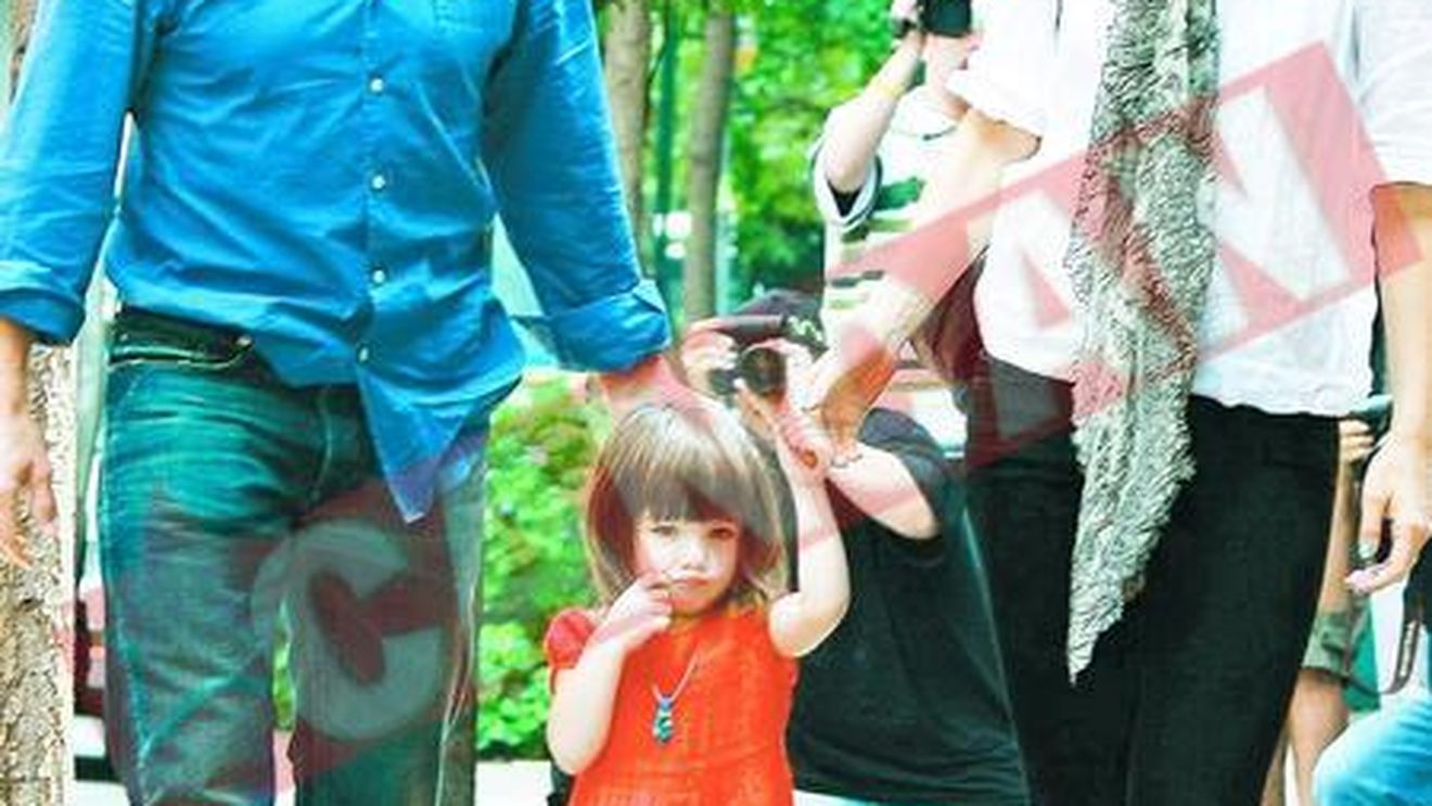 Suri are haine de trei milioane $