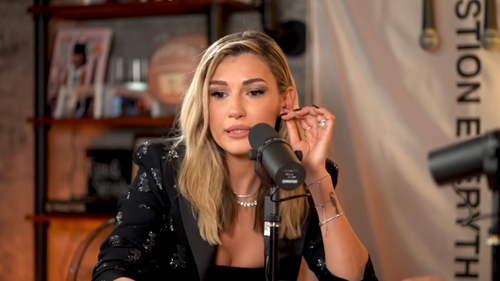 Alina Eremia, despre debutul în cariera sa de cântăreață: ”E greu pentru un nou venit”