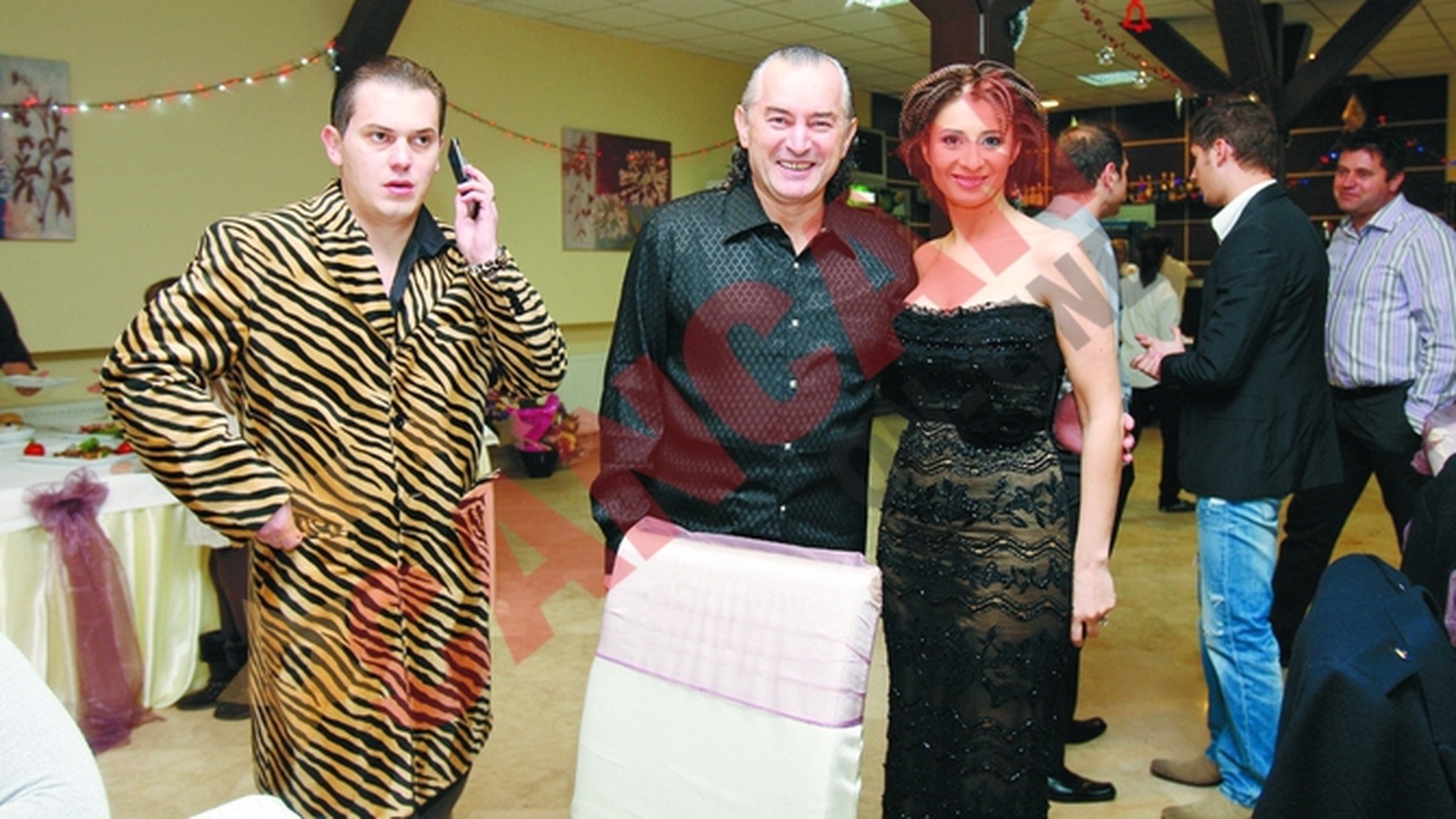 A petrecut cu omul leopard