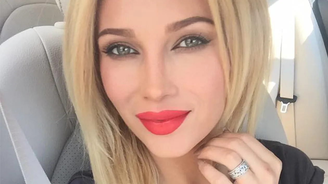 Lora a mărturisit! Cântăreaţa nu a fost susţinută de familie