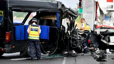 Şoferul român care a provocat tragedia din Ungaria a fost reţinut. Ar fi mers neîntrerupt 1.900 de kilometri