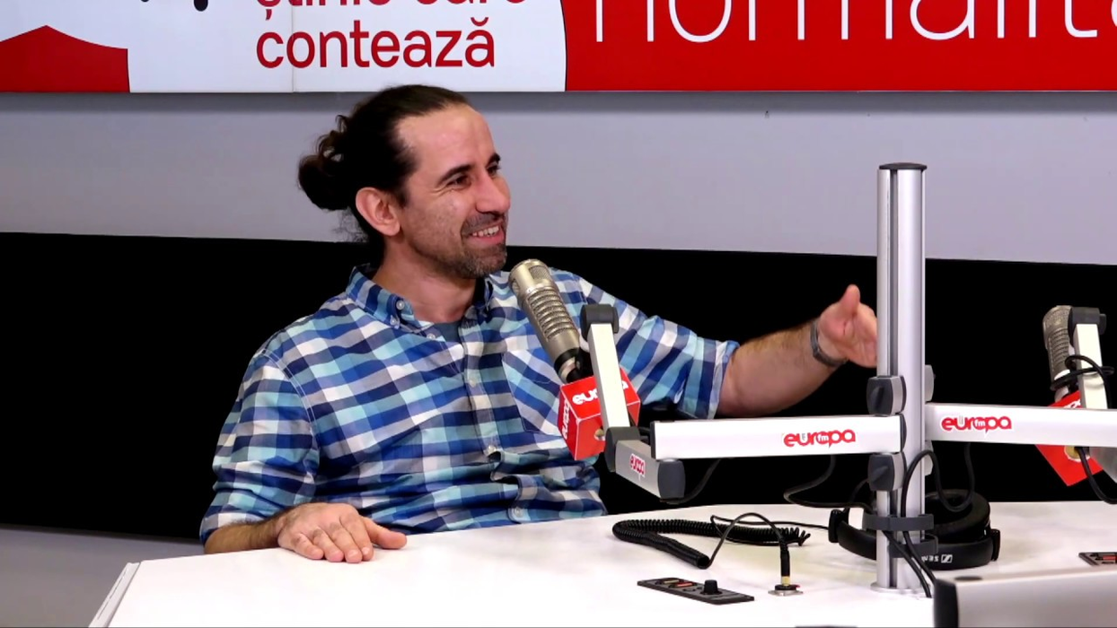 Doliu în presa din România. A murit Călin Gheorghe, una dintre vocile Europa FM, ProFM și Radio Guerrilla