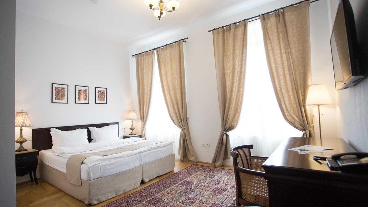 Valentine’s Day 2018! Cât costă o cameră în hotelul Simonei Halep de Ziua Îndrăgosţilor
