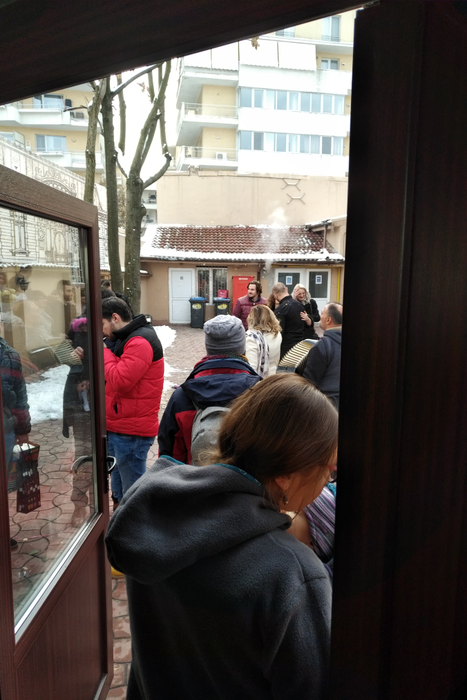 La cununia civilă dintre Bogdan și Alexandra au participat doar familia si prietenii apropiati ai cuplului