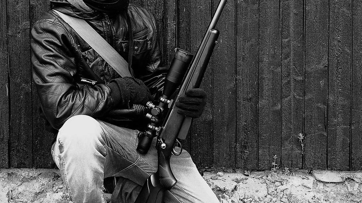 Atac armat în Franța! Un bărbat a deschis focul într-o asociație sportivă. Doi oameni au fost uciși