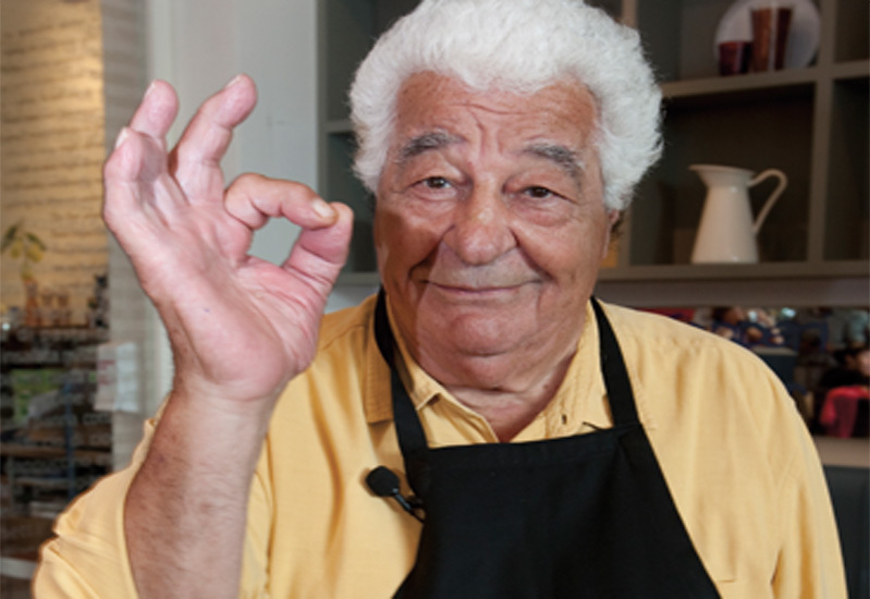 A murit un chef celebru! A căzut în casă şi s-a lovit la cap! Familia e şocată