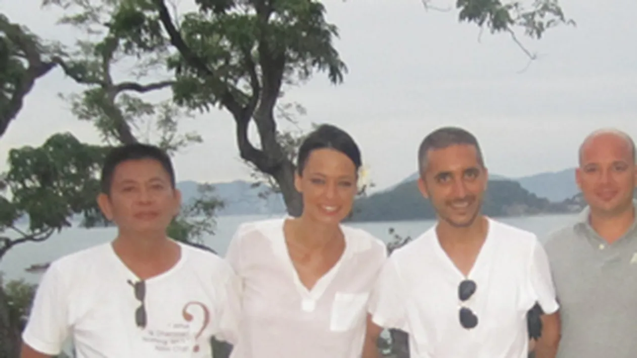 Andreea Raicu munceste de zor in Thailanda: A fost o zi lunga si obositoare! Am facut poze de la 8 dimineata pana la 6