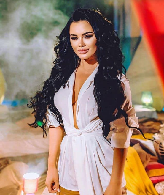 Carmen de la Sălciua și Jador, numărul 1 în România cu piesa ”Nu am somn de 4 zile!” Au ”lovit” și peste hotare VIDEO