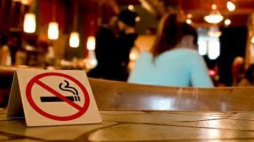 Fumatul va fi în continuare interzis în baruri! Iată ce s-a anuntat azi 