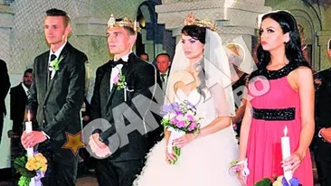 Fotbalistul Claudiu Keseru s-a casatorit cu aleasa inimii, Laura Pop. Si-a pus pirostriile dupa 10 ani de relatie