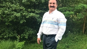 Petrică Mîţu Stoian, gol puşcă la plajă: ”Nu sunt manechin, am şi puţină burtă...”