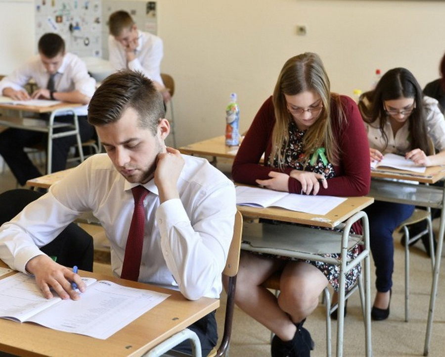 Pentru a promova Bacalaureatul 2022, elevii trebuie să obțină media generală cel puțin 6.00