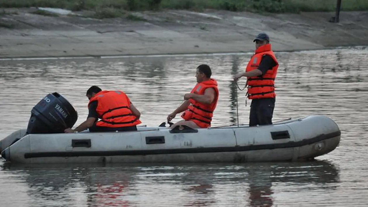 Dambovita: Un baiat de 14 ani s-a inecat in apele barajului Doicesti, de pe raul Ialomita