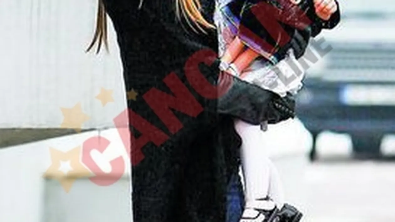 Iulia Albu face fata cu greu energiei fiicei sale! O epuizeaza Mikaela