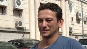 Nu l-ai văzut niciodată într-o asemenea ipostază! Cum au fost surprinşi medicul Zamfir şi soţia lui