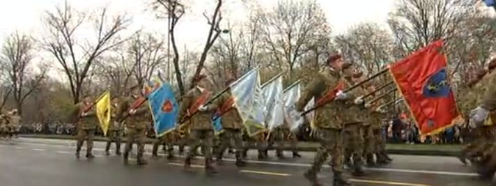 Armata defilează în ţinute combat noi, de 1 Decembrie! Cum arată uniformele