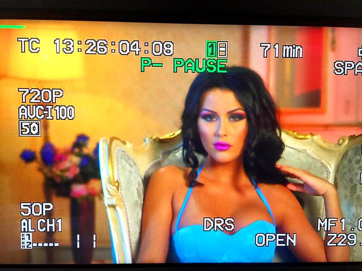 Daniela Crudu, dependentă de operații estetice de 10 ani! Cum arăta la debutul în showbiz, când era blondă şi fără silicoane
